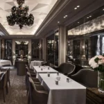 Firstclass-hotel-restaurant-table